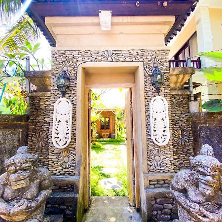 Ubud River Campuhan Villa ภายนอก รูปภาพ