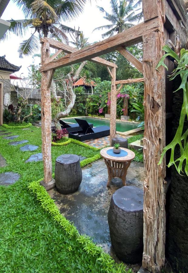 Ubud River Campuhan Villa ภายนอก รูปภาพ