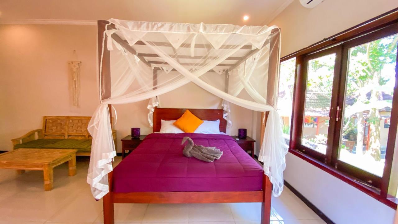 Ubud River Campuhan Villa ภายนอก รูปภาพ