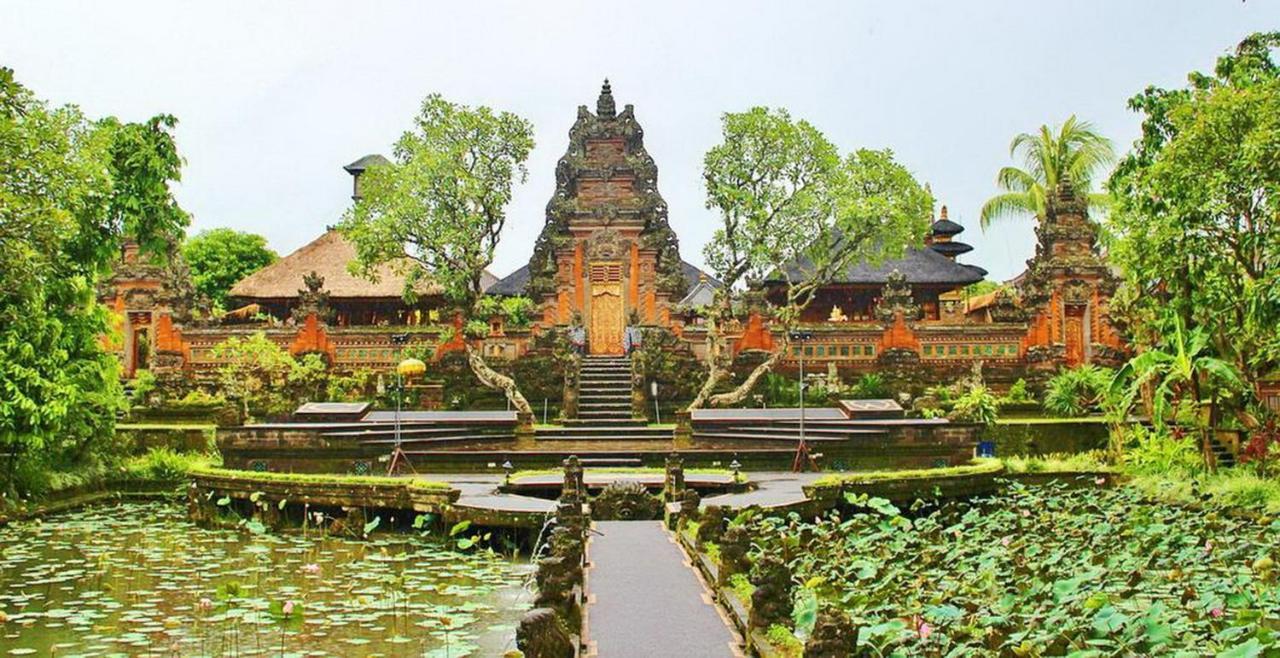 Ubud River Campuhan Villa ภายนอก รูปภาพ